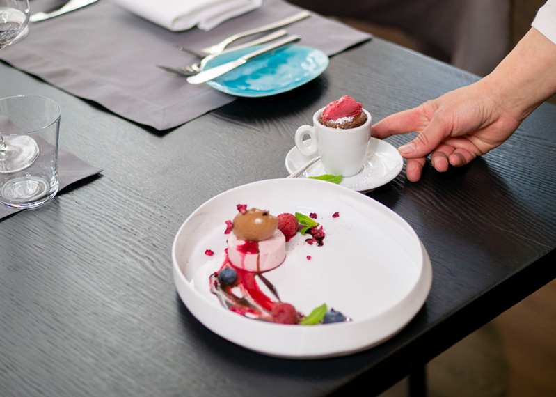 badhaus restaurant dessert